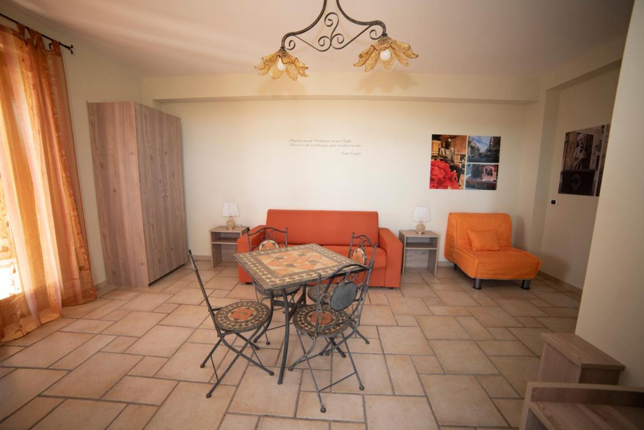 B&B La Terrazza Degli Scrittori Racalmuto Extérieur photo