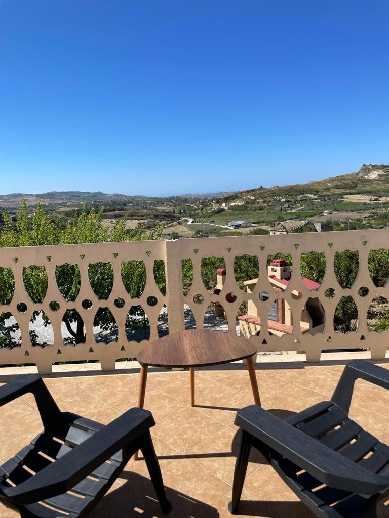 B&B La Terrazza Degli Scrittori Racalmuto Extérieur photo